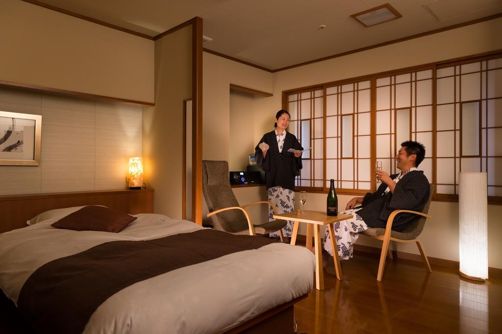 Hotel Taisetsu Onsen&Canyon Resort Kamikawa  Buitenkant foto