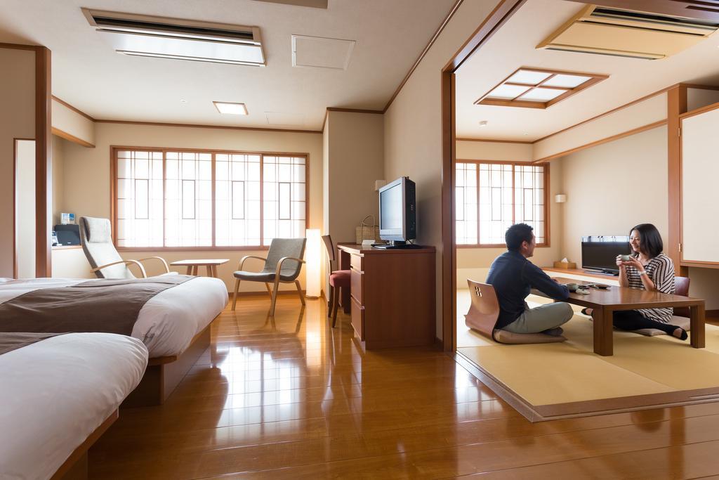 Hotel Taisetsu Onsen&Canyon Resort Kamikawa  Buitenkant foto
